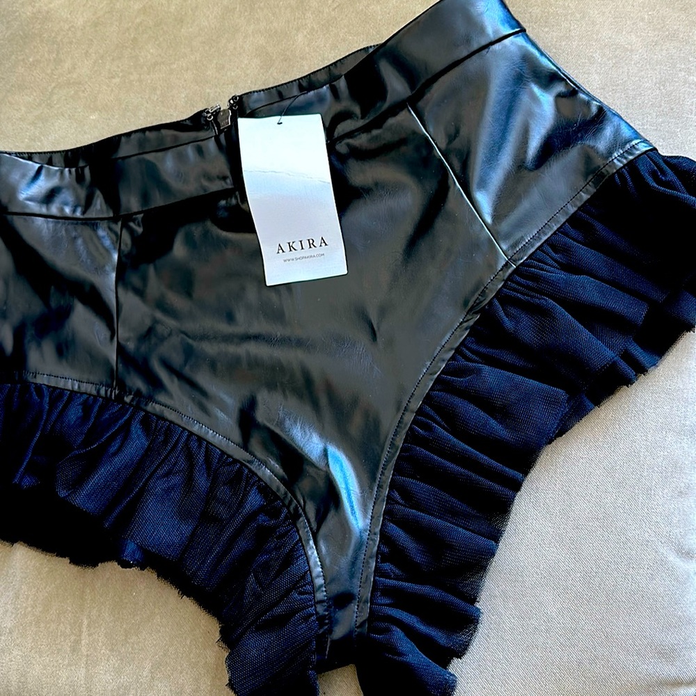 AKIRA Label No Sleep Mesh Ruffle Booty Short - Picture 6 of 6